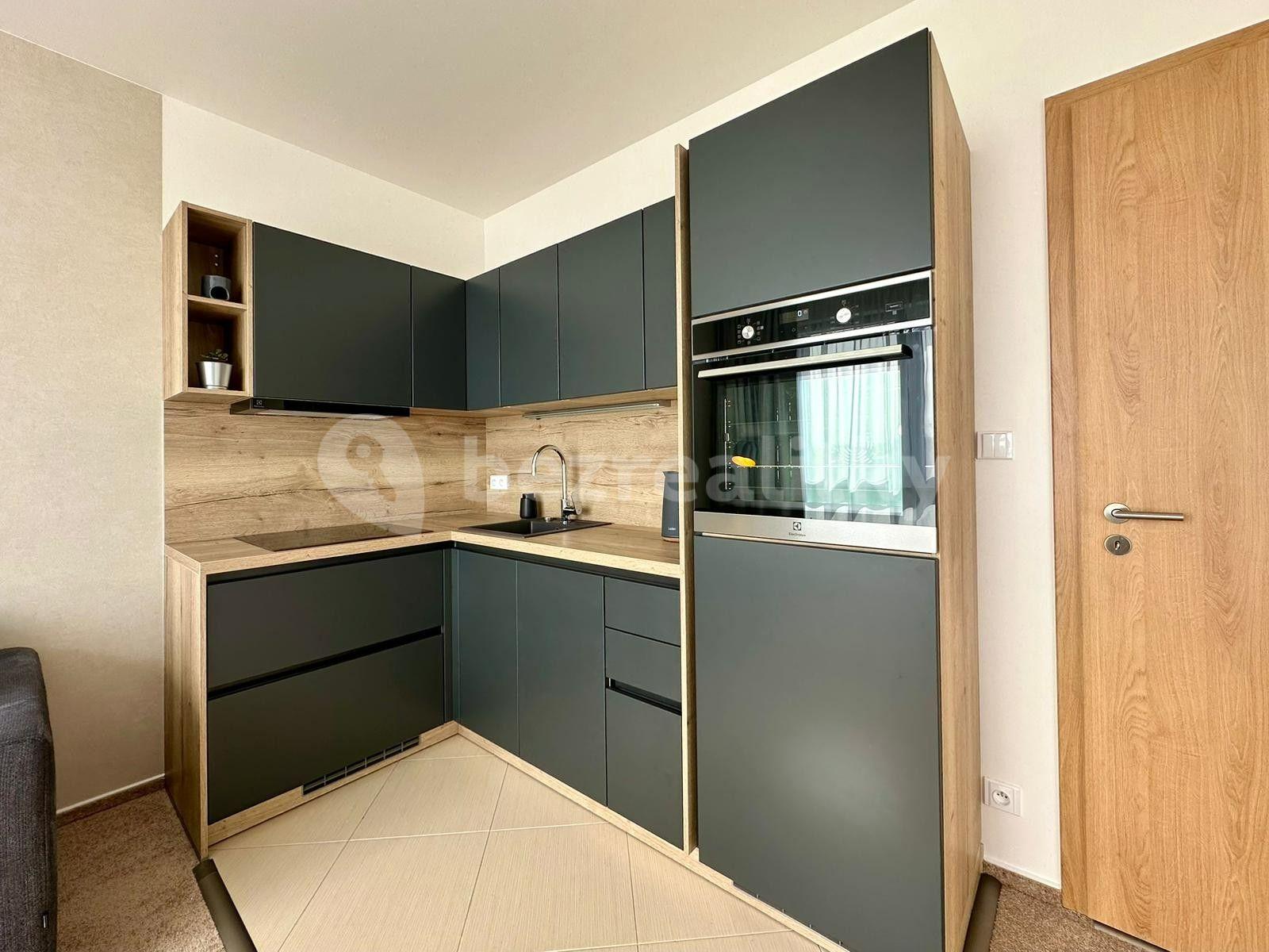 Prodej bytu 1+kk 36 m², Baarové, Praha, Praha