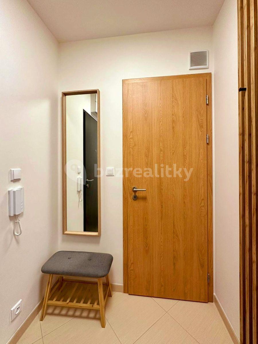 Prodej bytu 1+kk 36 m², Baarové, Praha, Praha