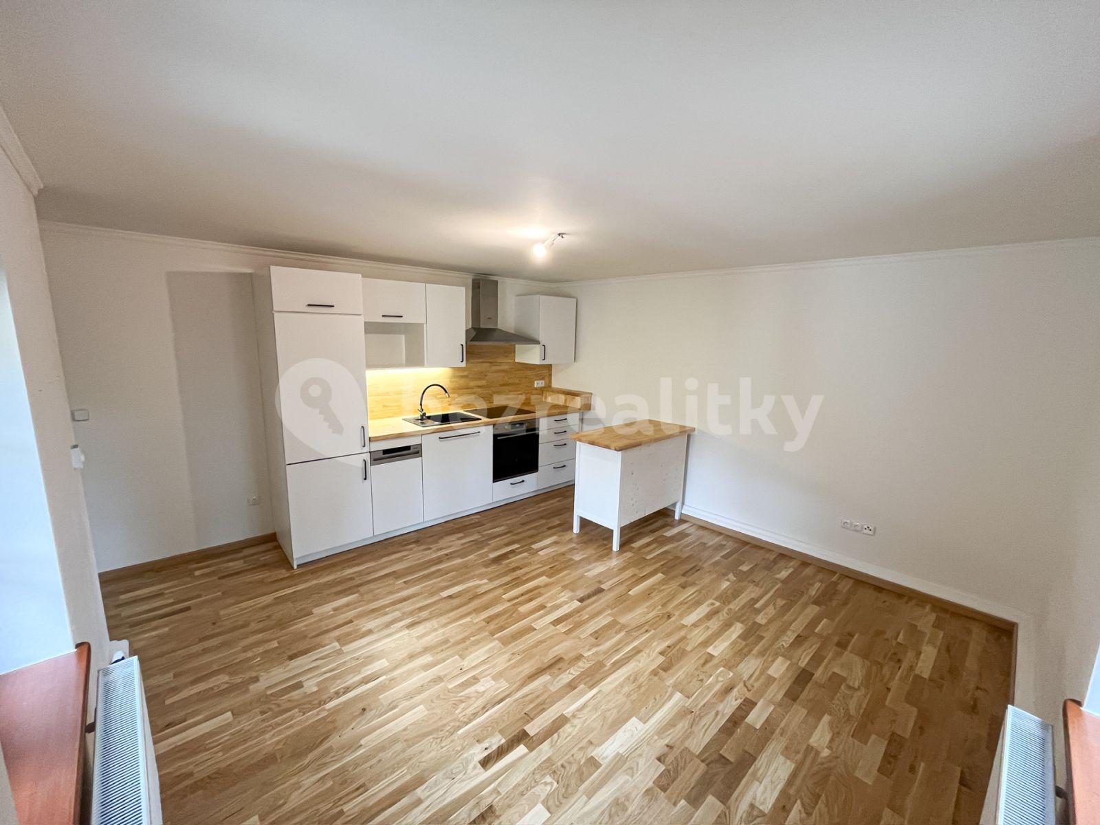 Pronájem bytu 3+kk 86 m², Pod Hradištěm, Týnec nad Sázavou, Středočeský kraj