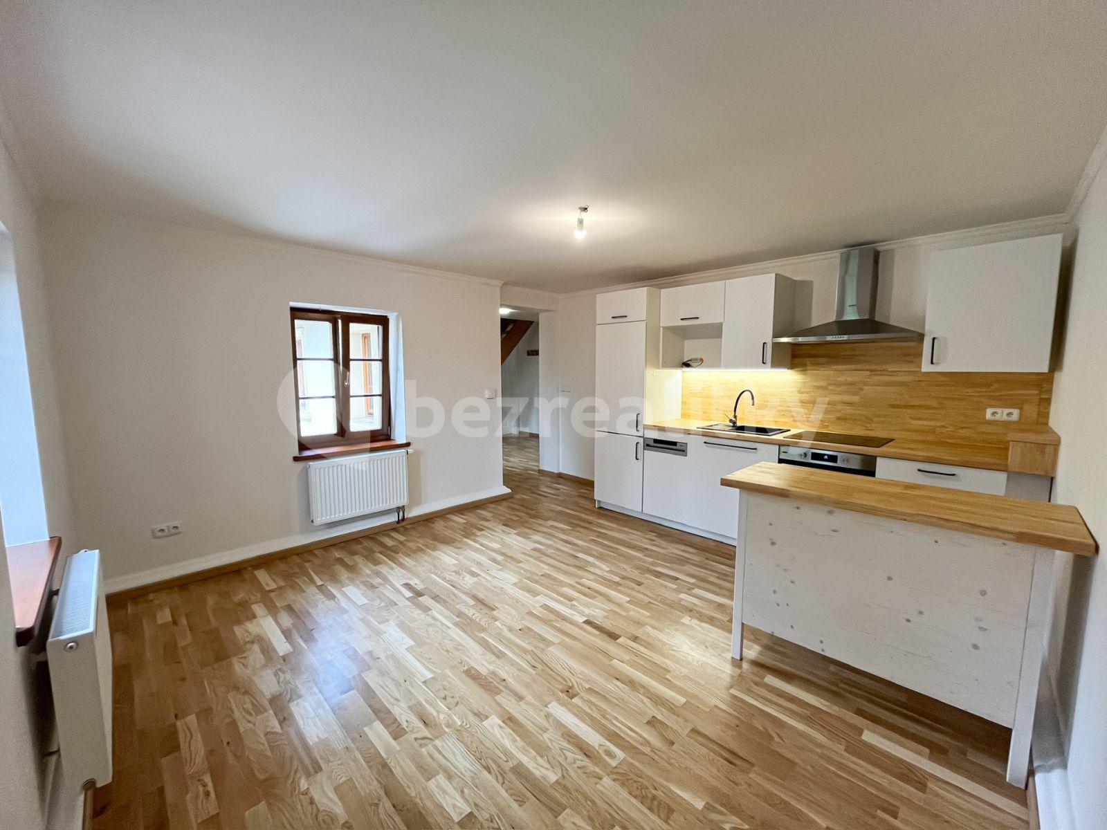 Pronájem bytu 3+kk 86 m², Pod Hradištěm, Týnec nad Sázavou, Středočeský kraj