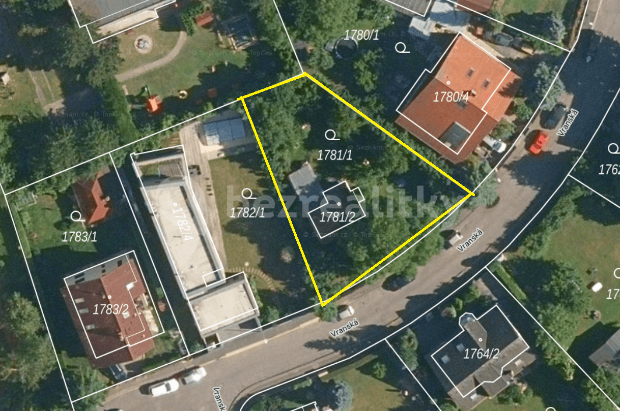 Prodej pozemku 688 m², Vranská, Praha, Praha