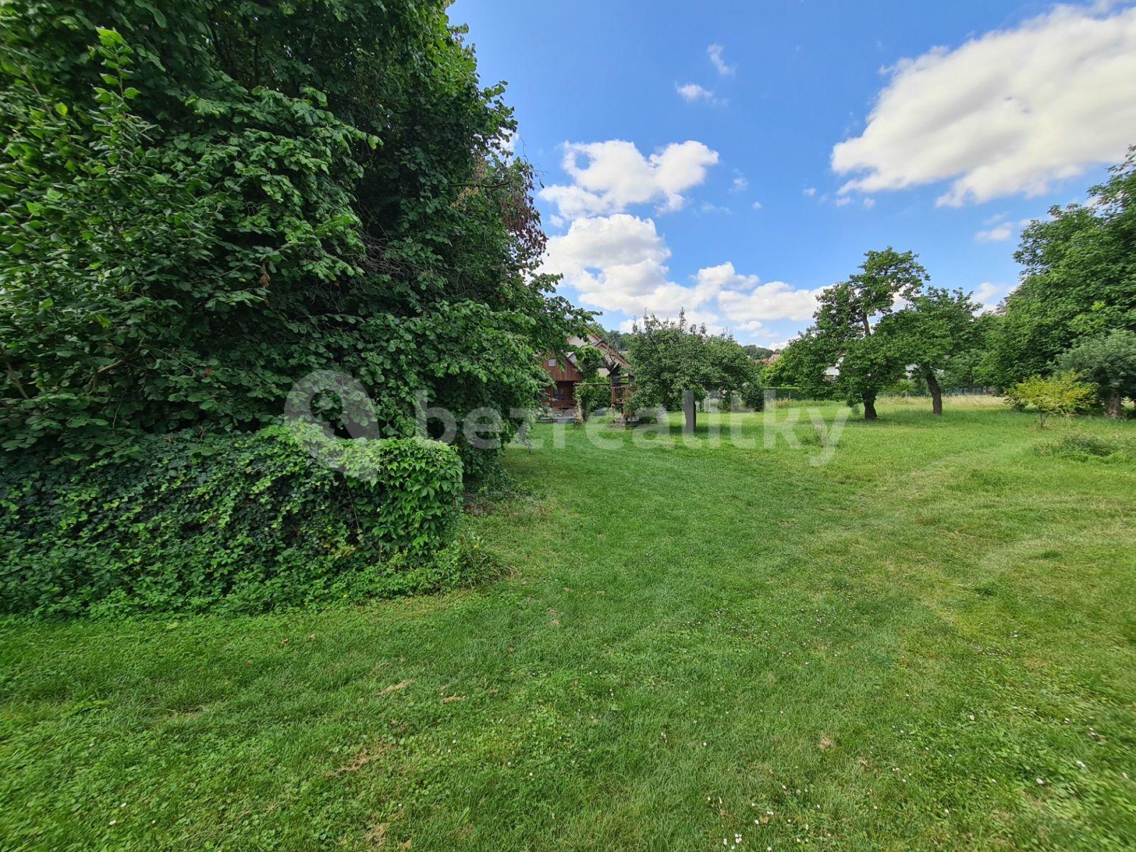 Prodej pozemku 2.590 m², Kralupy nad Vltavou, Středočeský kraj