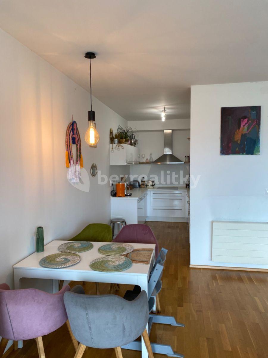 Prodej bytu 2+kk 82 m², V Přístavu, Praha, Praha