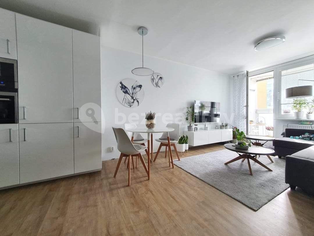 Prodej bytu 3+kk 67 m², Kukelská, Praha, Praha