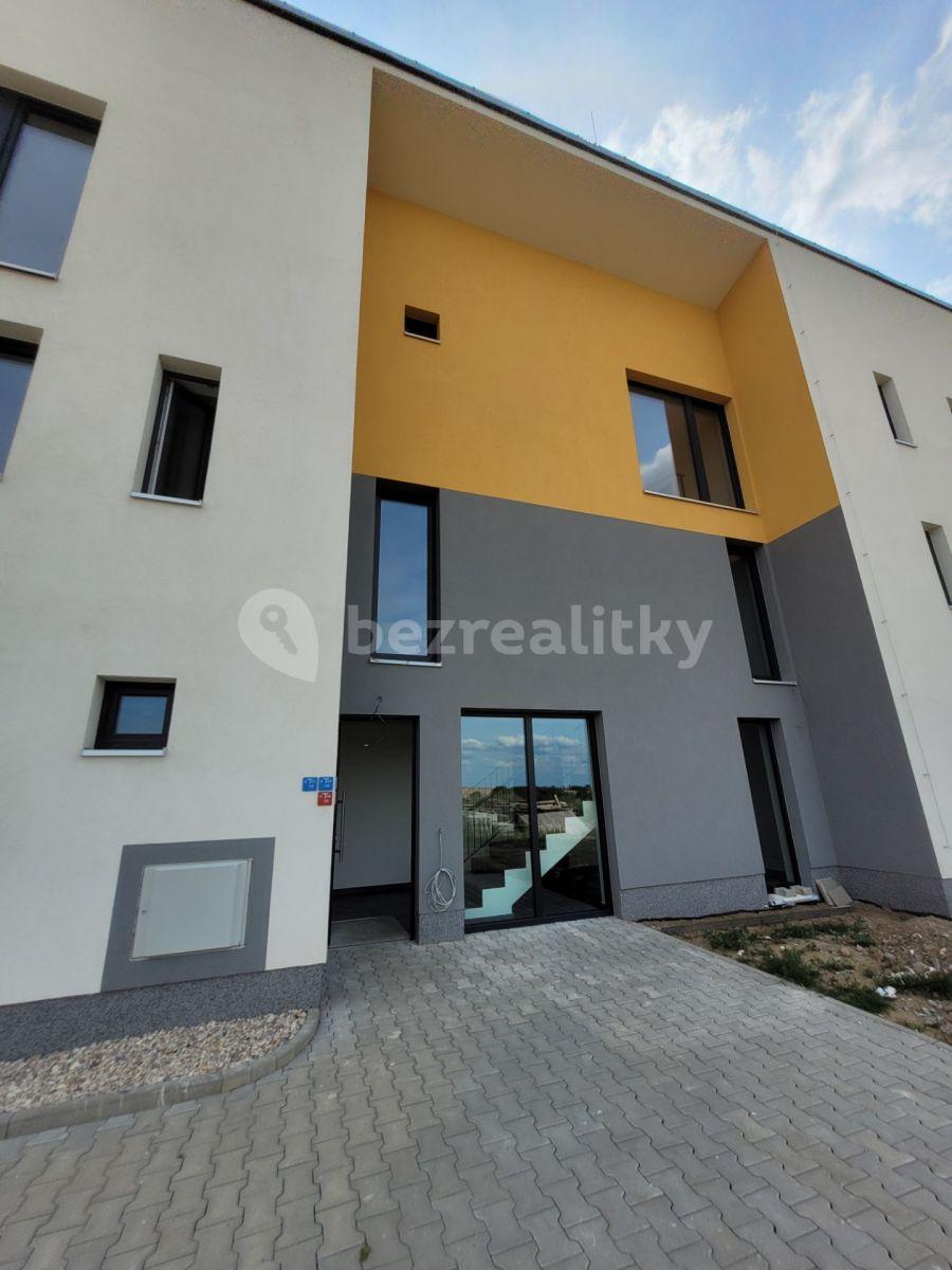 Prodej bytu 2+kk 85 m², Hlavní, Sulice, Středočeský kraj