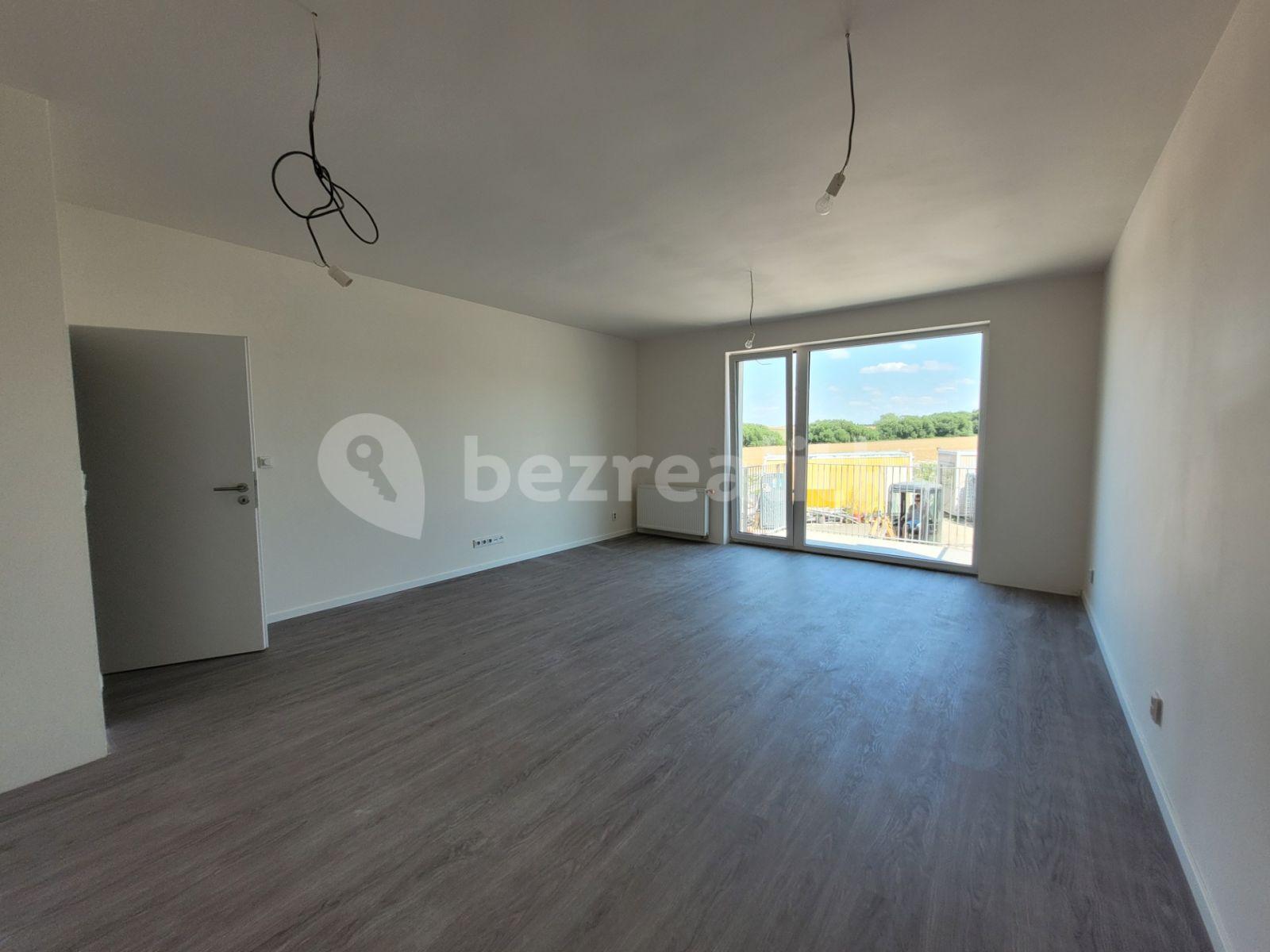 Prodej bytu 2+kk 70 m², Hlavní, Sulice, Středočeský kraj