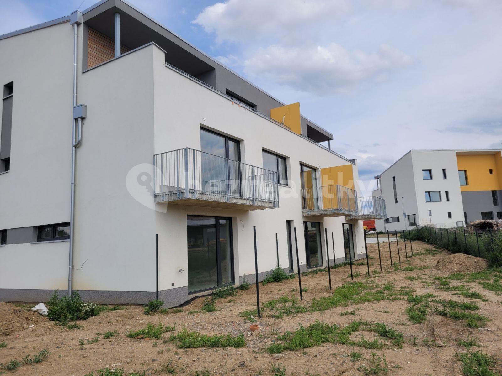 Prodej bytu 2+kk 70 m², Hlavní, Sulice, Středočeský kraj