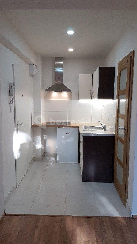 Prodej bytu 1+kk 20 m², Jakutská, Praha, Praha