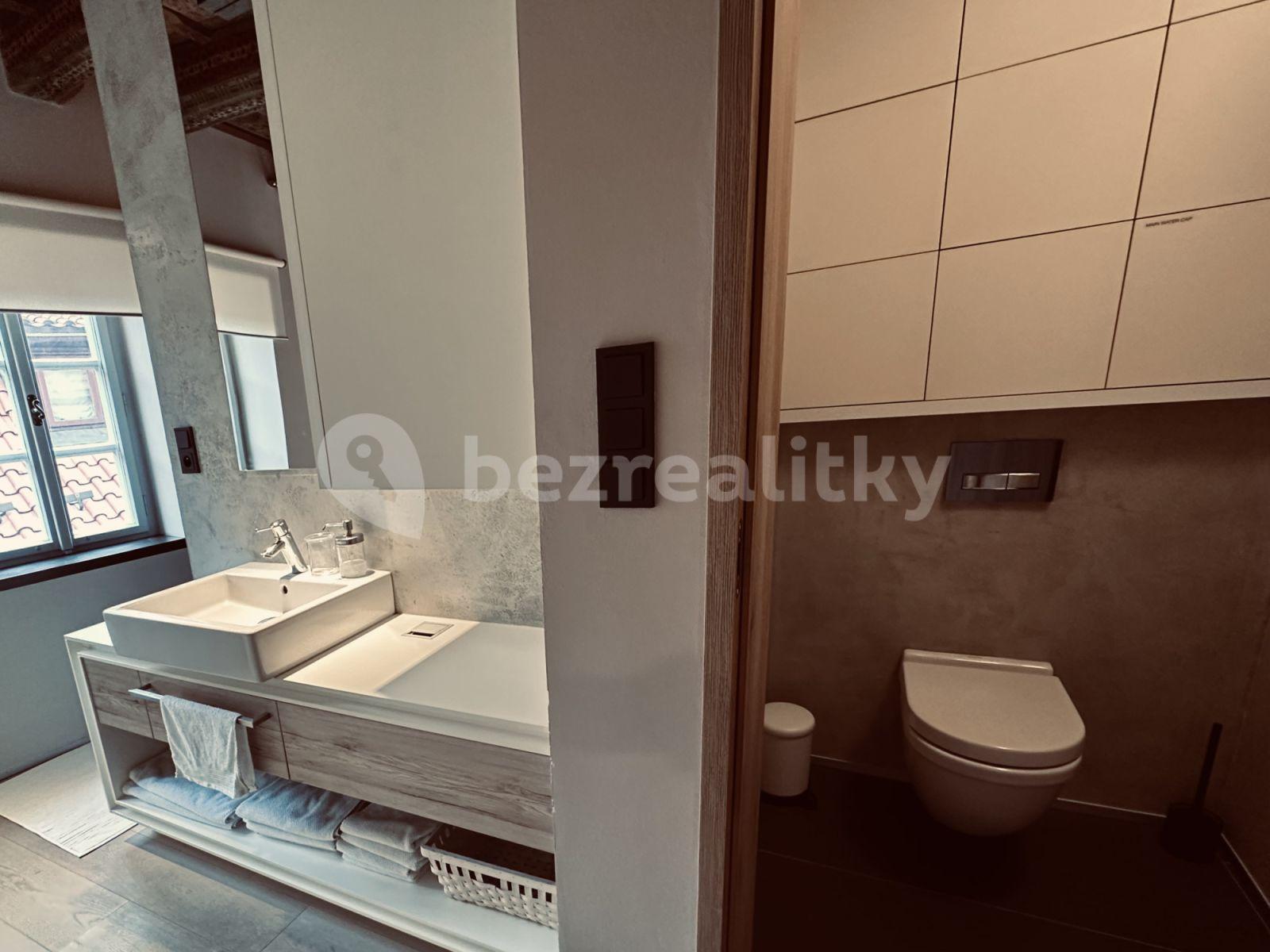 Pronájem bytu 2+kk 45 m², Vlašská, Praha, Praha