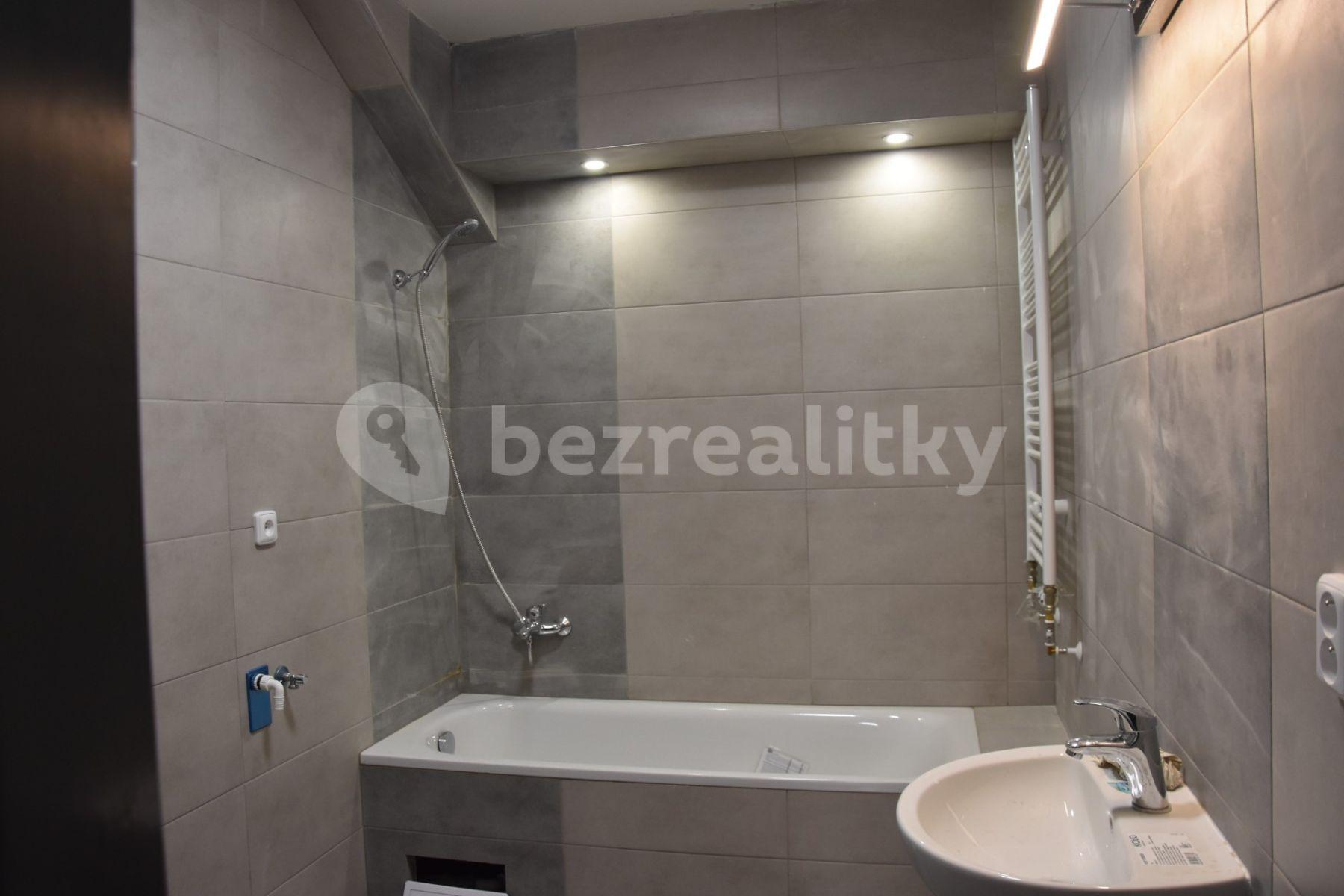 Pronájem bytu 4+kk 153 m², náměstí Svobody, Šternberk, Olomoucký kraj