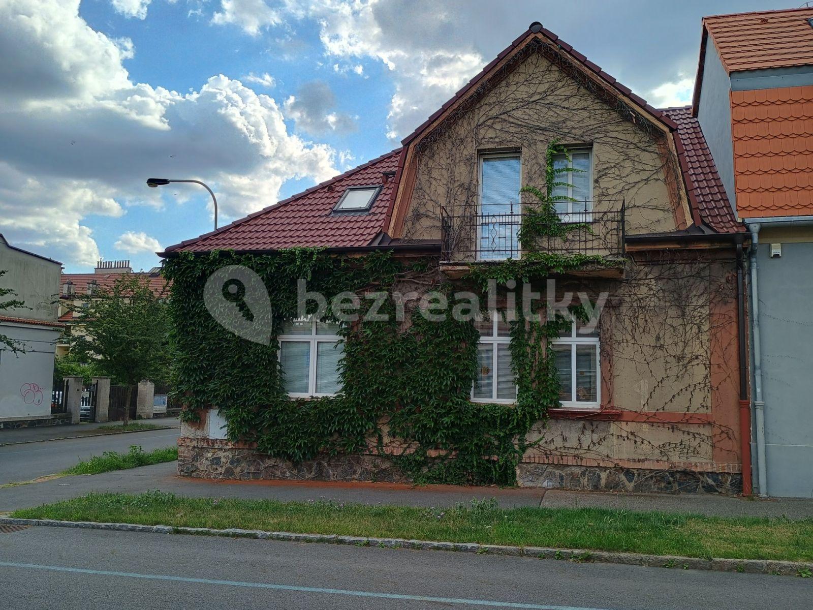 Prodej domu 250 m², pozemek 159 m², Přemyšlenská, Praha, Praha