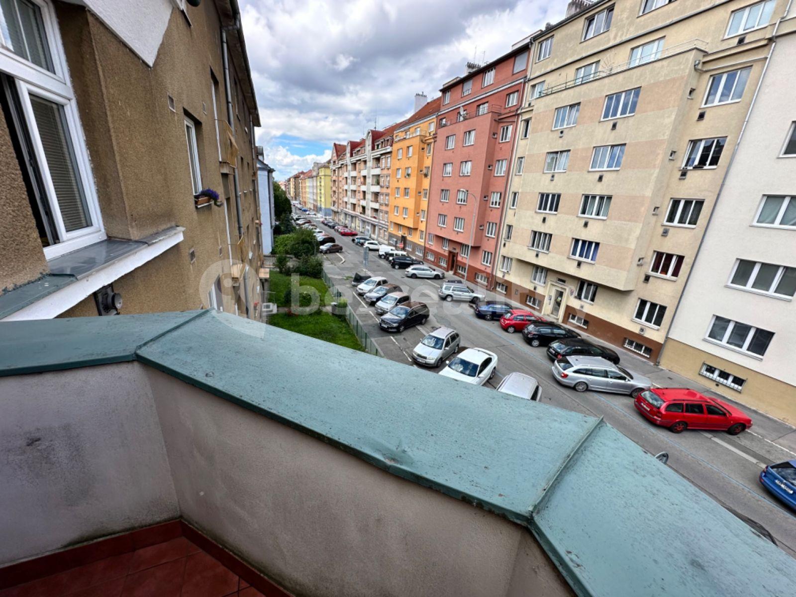 Prodej bytu 2+kk 45 m², Jeseniova, Praha, Praha