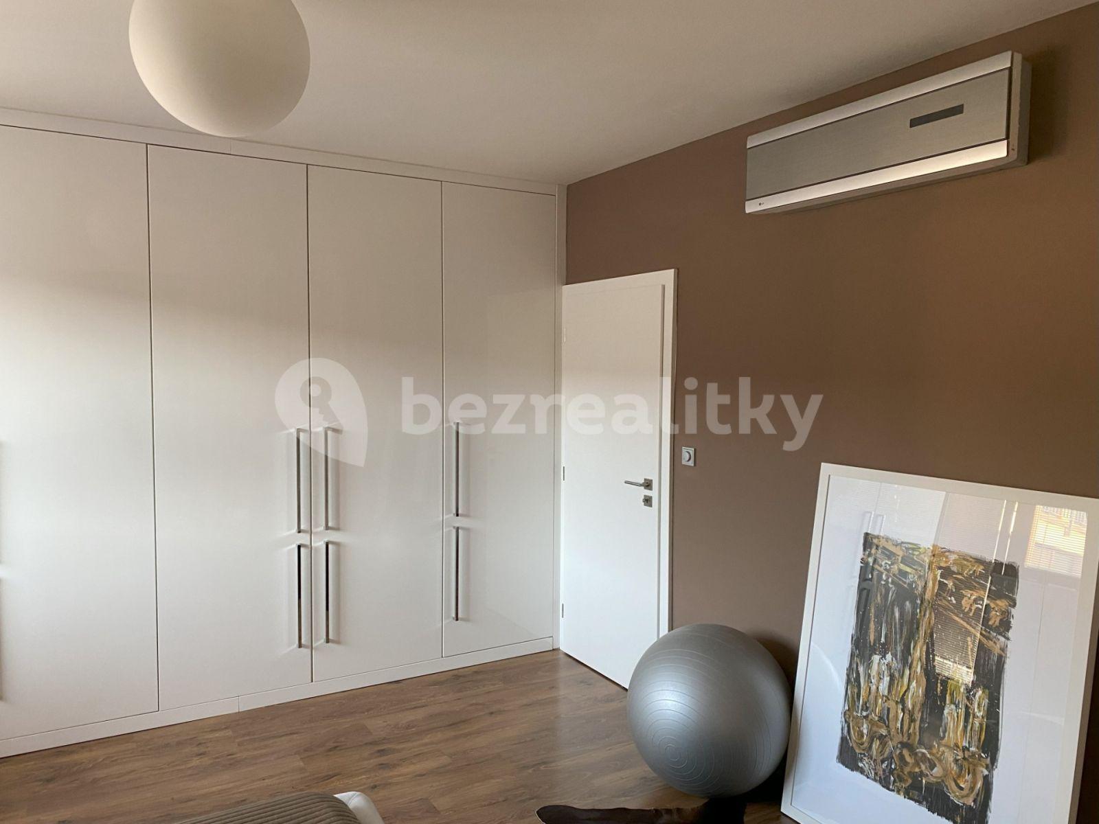 Prodej bytu 2+kk 85 m², Na Maninách, Praha, Praha