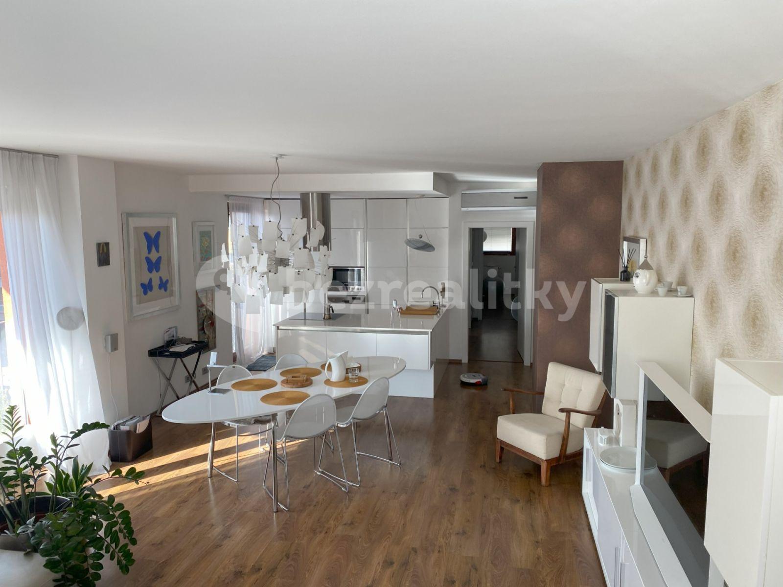 Prodej bytu 2+kk 85 m², Na Maninách, Praha, Praha