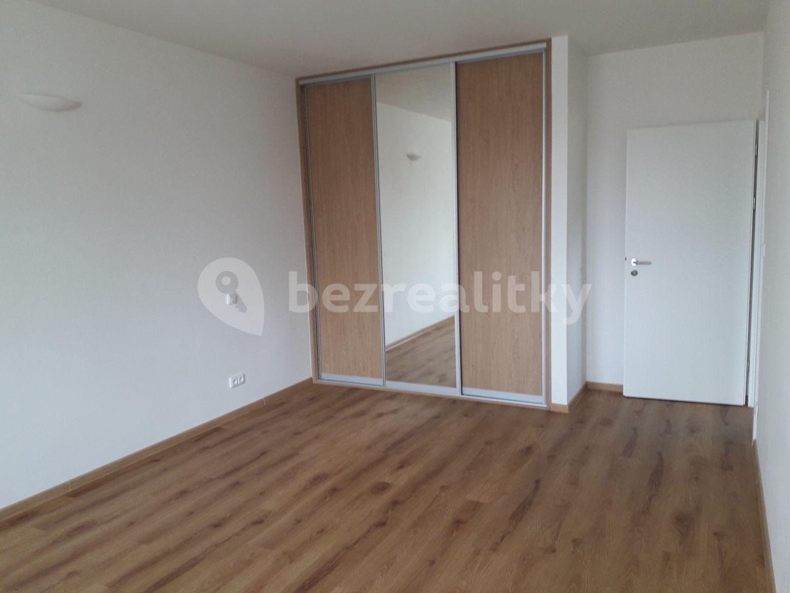 Pronájem domu 157 m², pozemek 573 m², Lipová, Sulice, Středočeský kraj