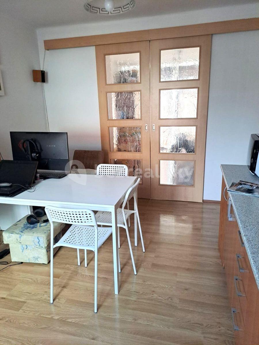 Prodej bytu 2+1 54 m², Lhotecká, Mníšek pod Brdy, Středočeský kraj