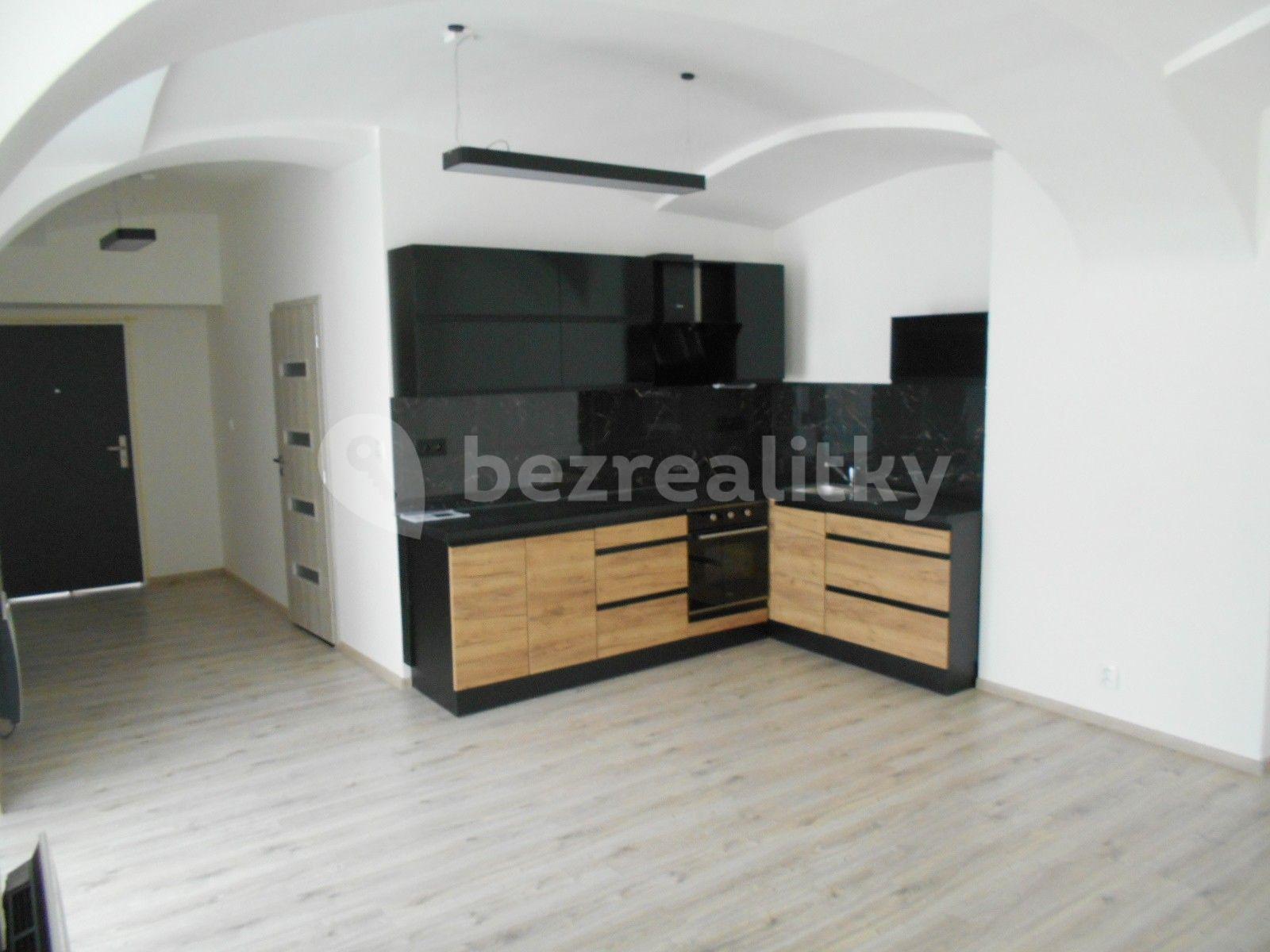 Pronájem bytu 2+kk 57 m², Česká, Louny, Ústecký kraj