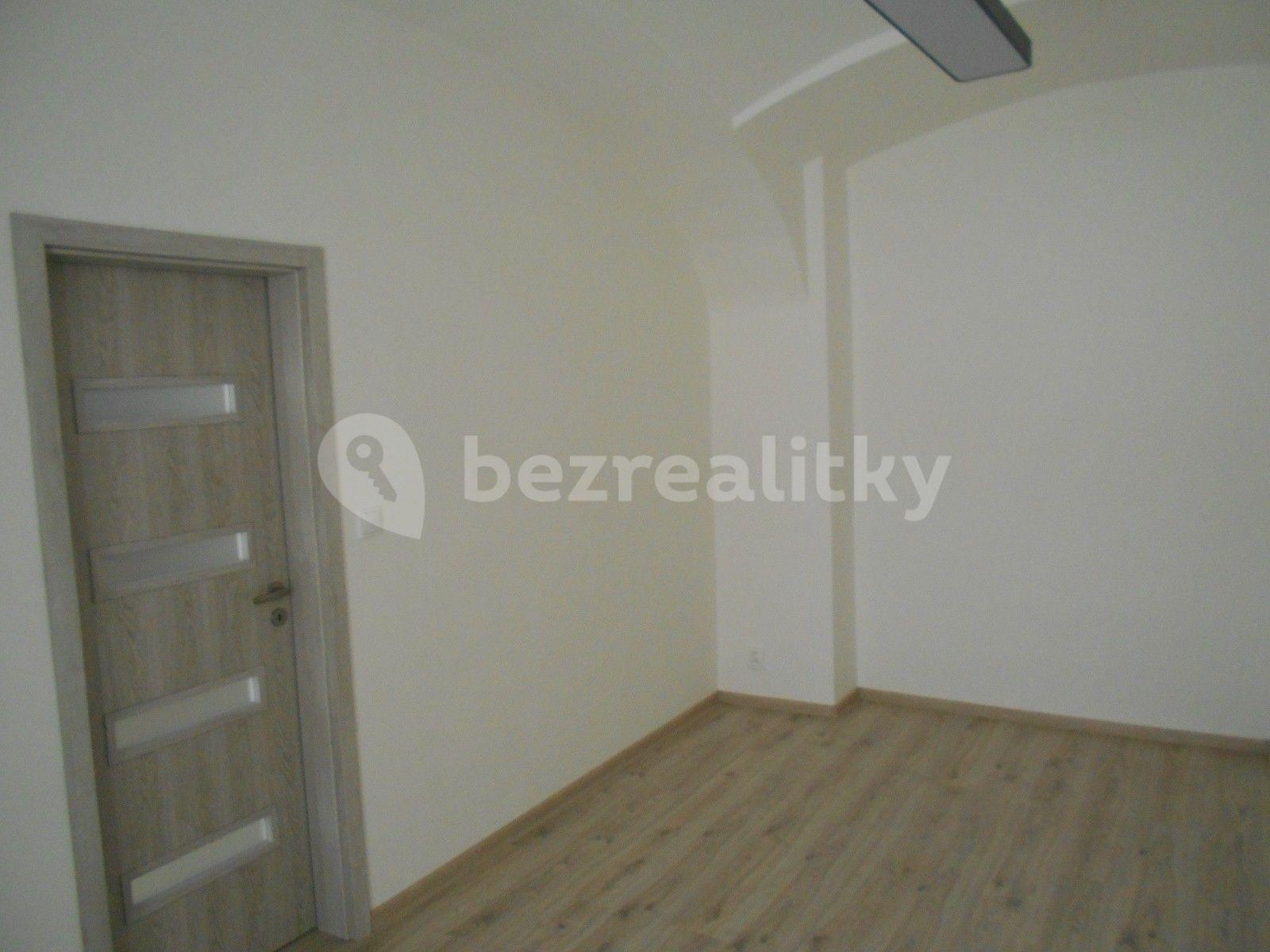 Pronájem bytu 2+kk 57 m², Česká, Louny, Ústecký kraj