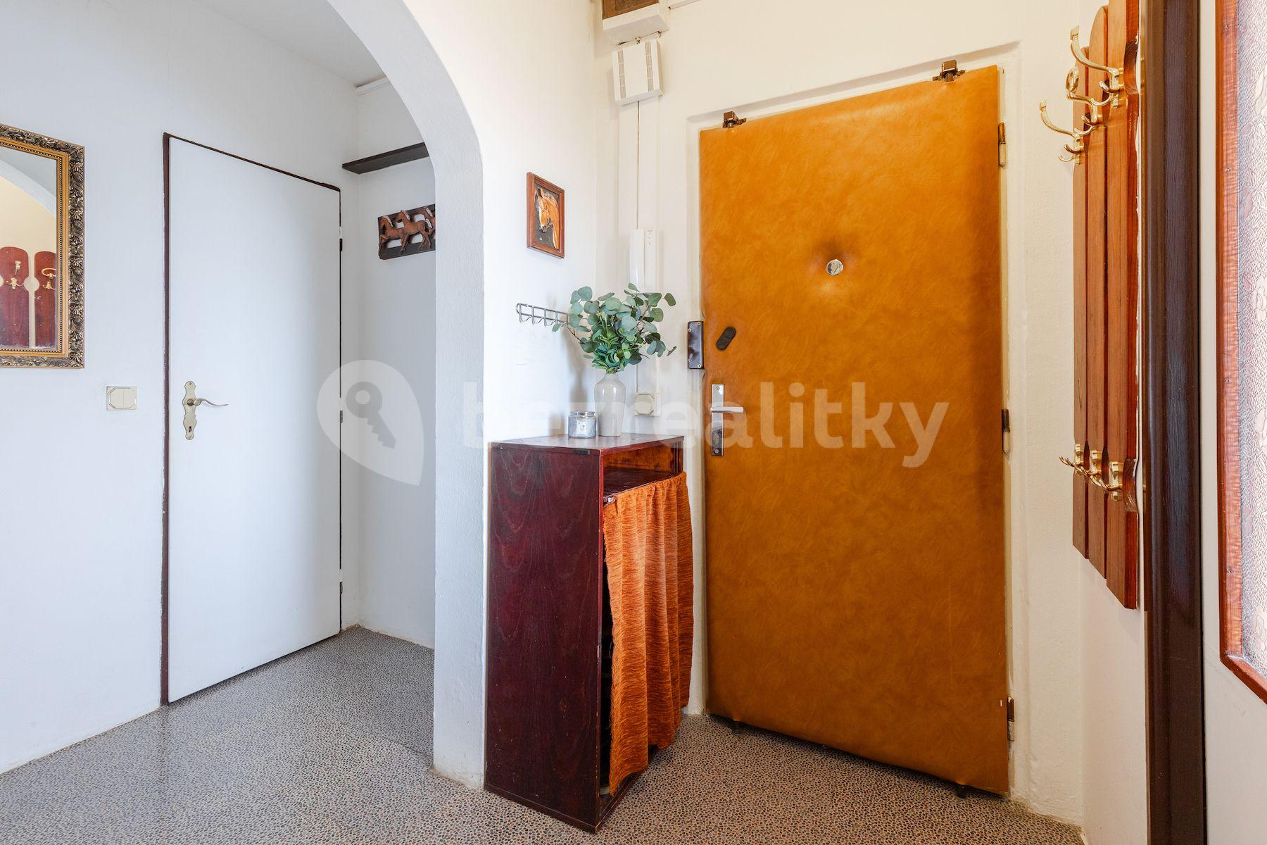 Prodej bytu 3+1 70 m², Střekovská, Praha, Praha