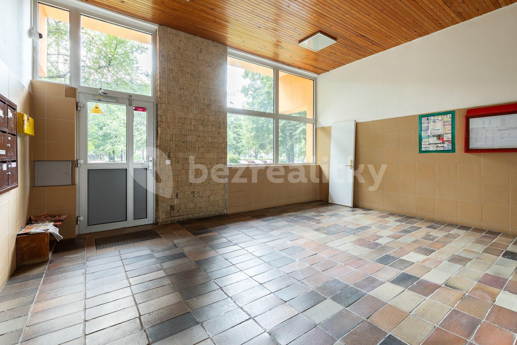 Prodej bytu 3+1 70 m², Střekovská, Praha, Praha