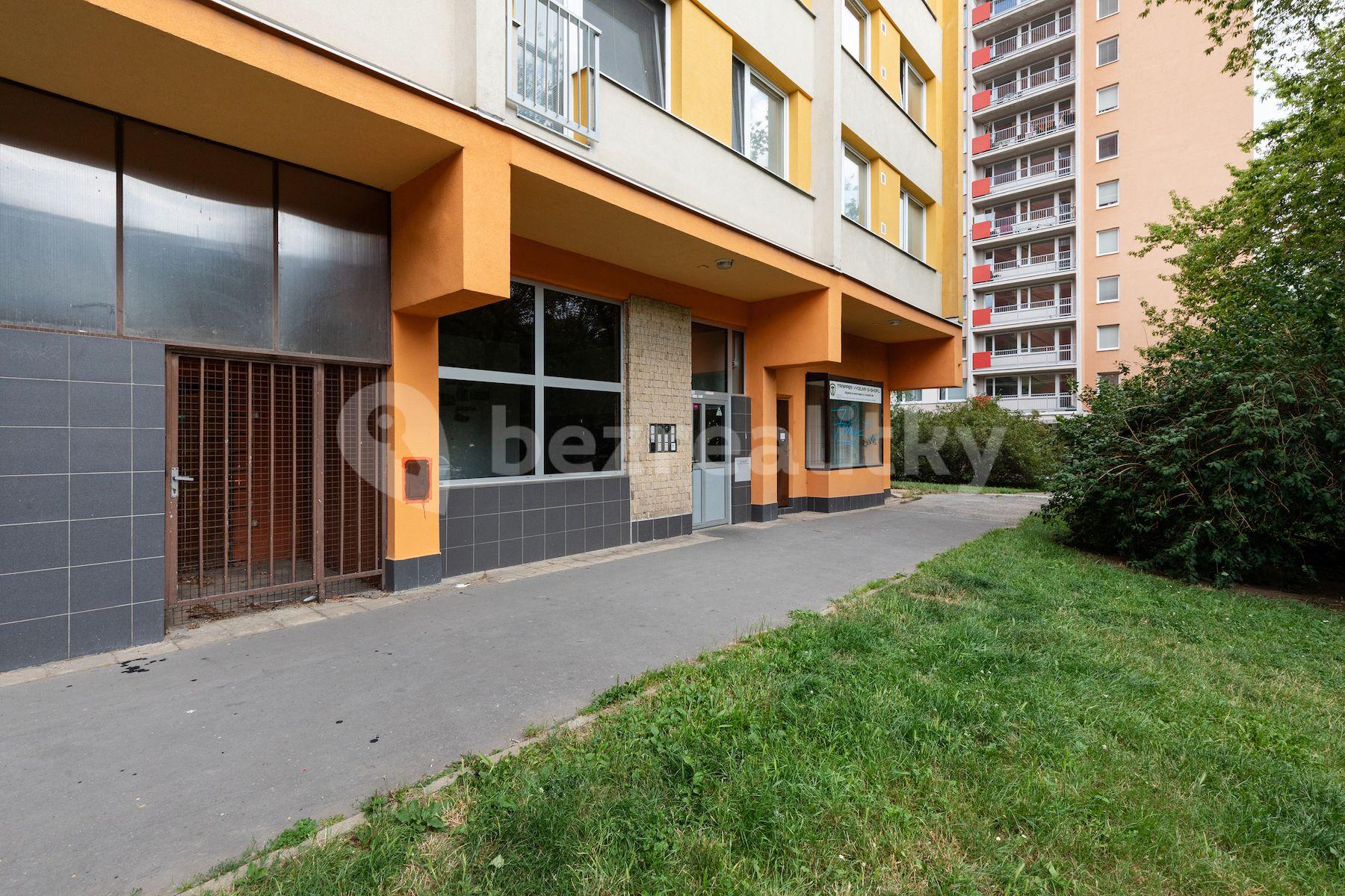 Prodej bytu 3+1 70 m², Střekovská, Praha, Praha