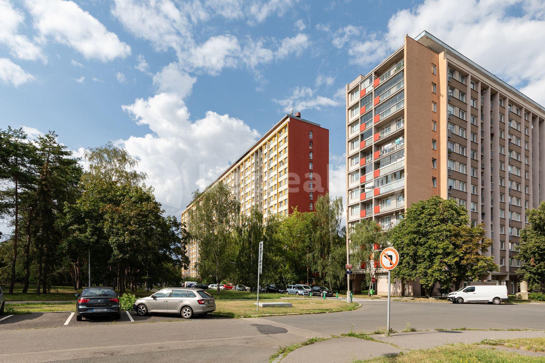 Prodej bytu 3+1 70 m², Střekovská, Praha, Praha