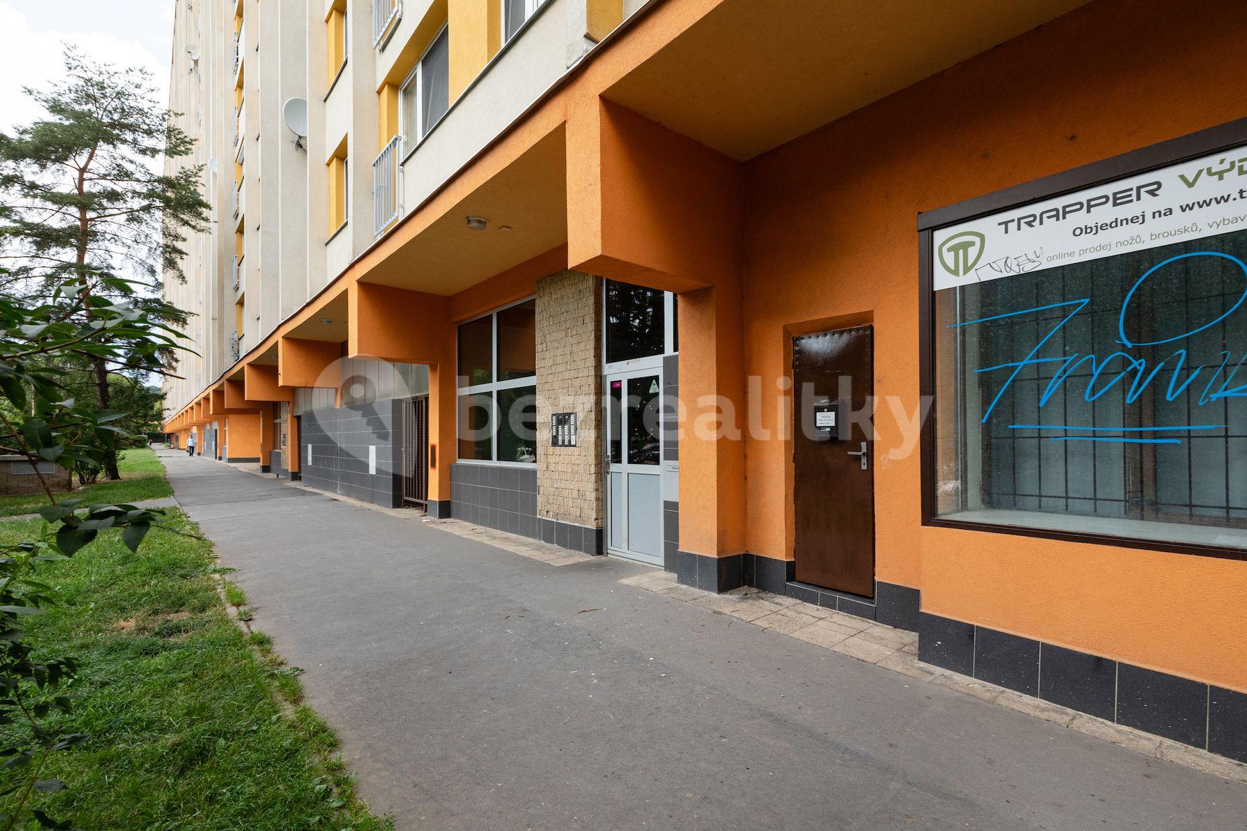 Prodej bytu 3+1 70 m², Střekovská, Praha, Praha