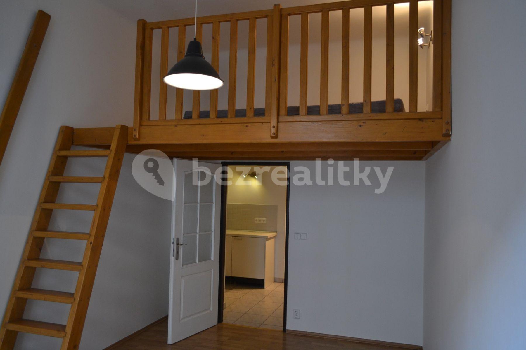 Pronájem bytu 1+kk 27 m², Jeronýmova, Praha, Praha