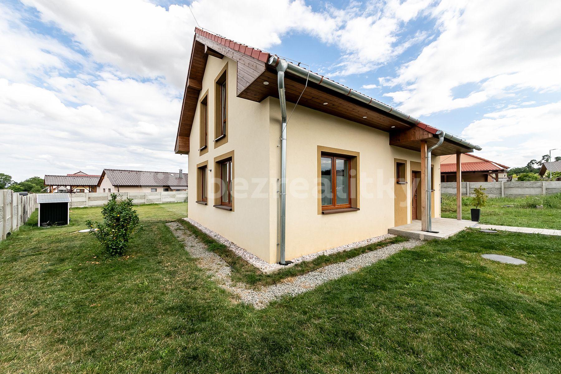 Prodej domu 122 m², pozemek 947 m², U Lékárny, Horní Beřkovice, Ústecký kraj