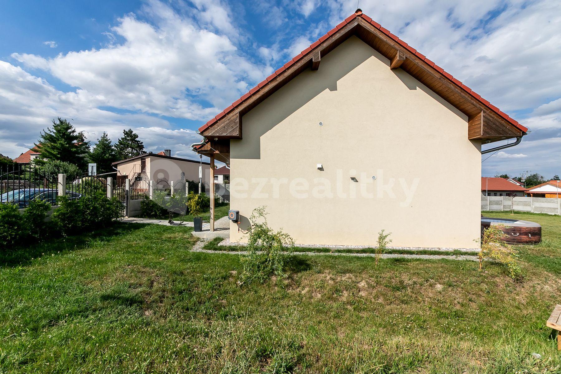 Prodej domu 122 m², pozemek 947 m², U Lékárny, Horní Beřkovice, Ústecký kraj