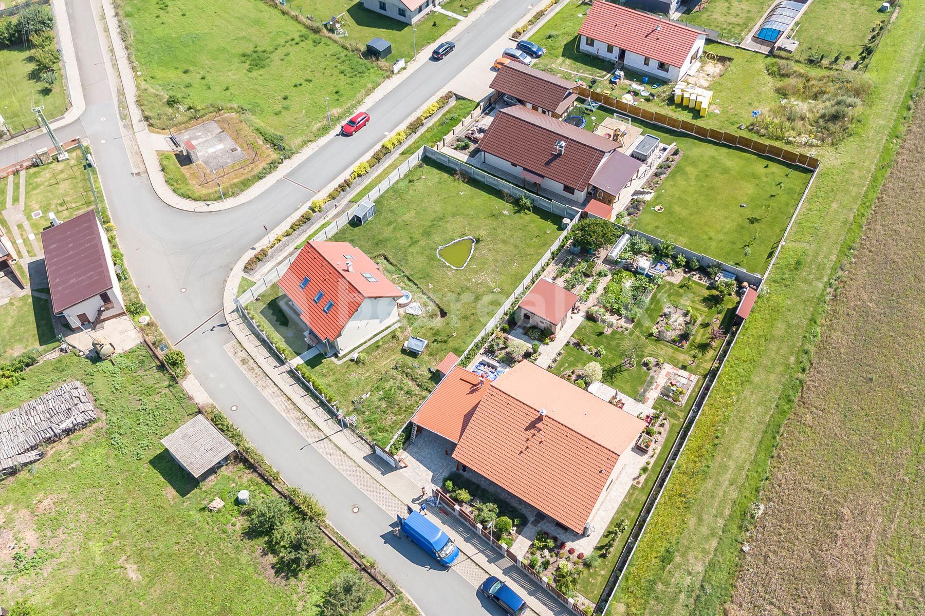 Prodej domu 122 m², pozemek 947 m², U Lékárny, Horní Beřkovice, Ústecký kraj