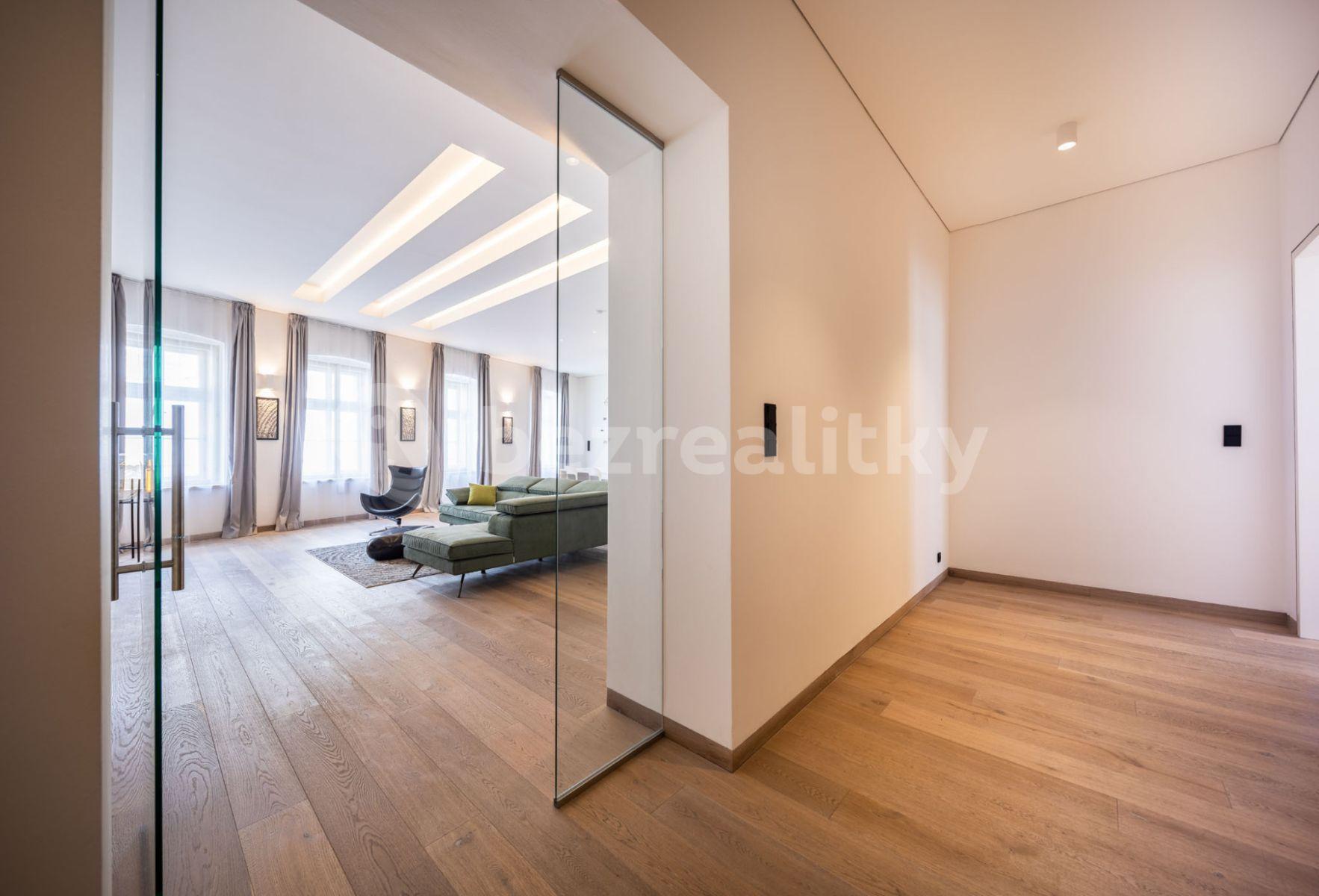 Pronájem bytu 3+1 186 m², Truhlářská, Praha, Praha