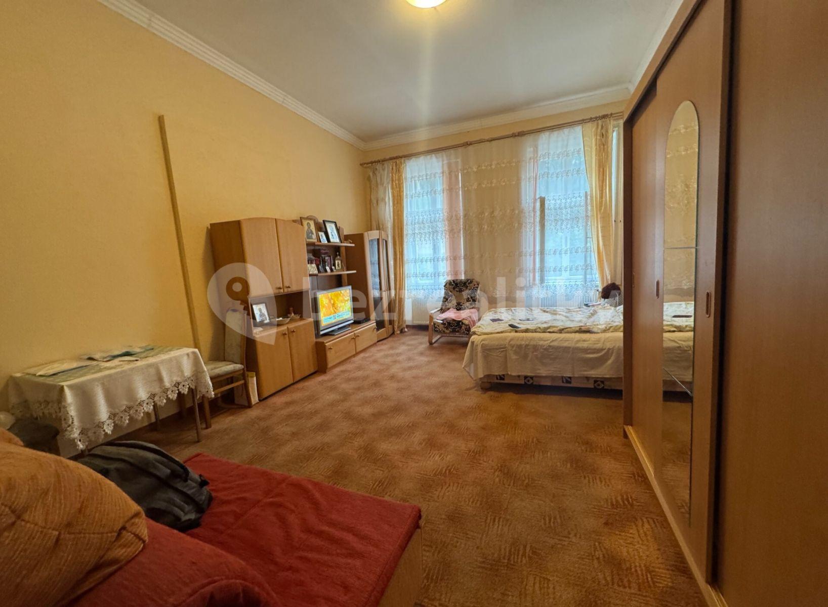 Prodej bytu 3+1 74 m², Vřídelní, Karlovy Vary, Karlovarský kraj