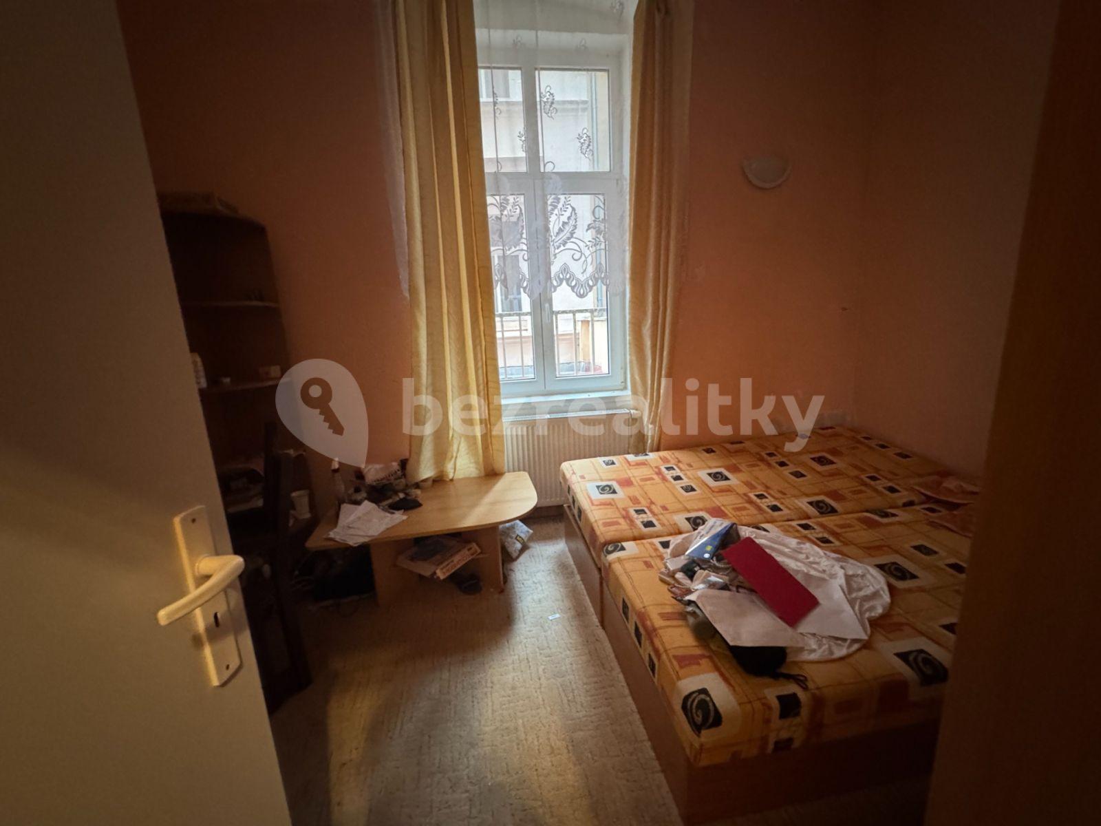 Prodej bytu 3+1 74 m², Vřídelní, Karlovy Vary, Karlovarský kraj