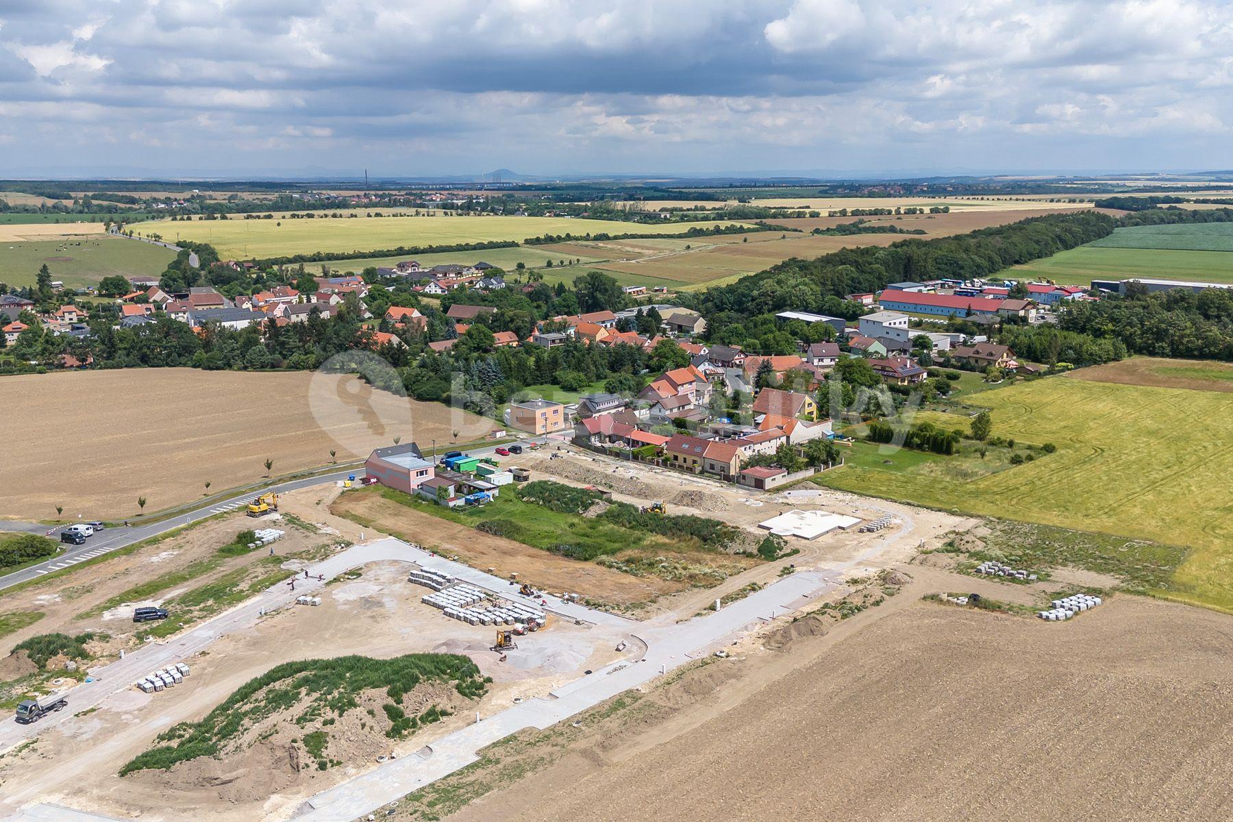 Prodej pozemku 2.100 m², Dolany, Dolany, Středočeský kraj