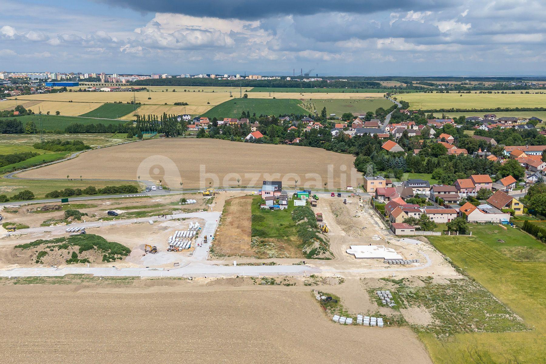 Prodej pozemku 2.100 m², Dolany, Dolany, Středočeský kraj