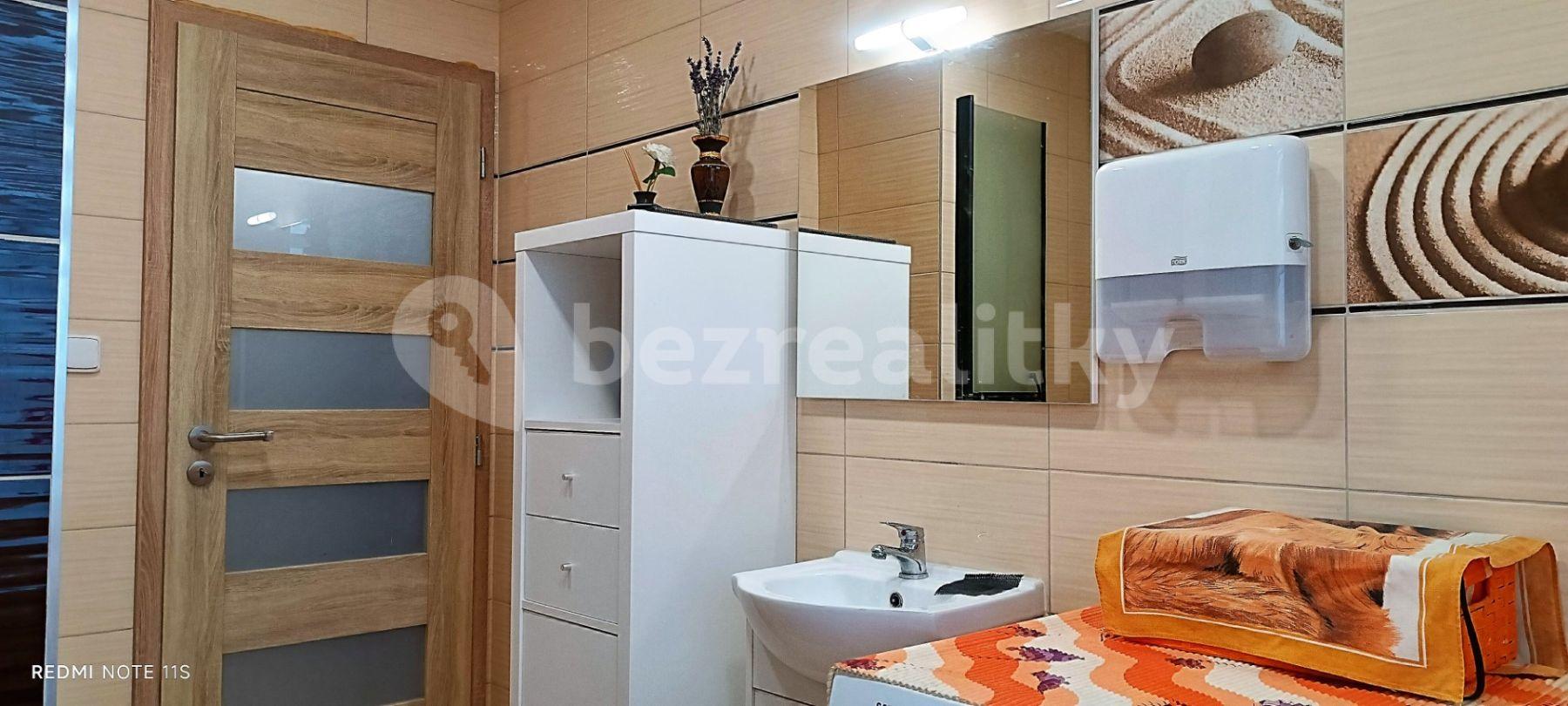 Prodej bytu 3+1 75 m², Zahradní, Bohušovice nad Ohří, Ústecký kraj