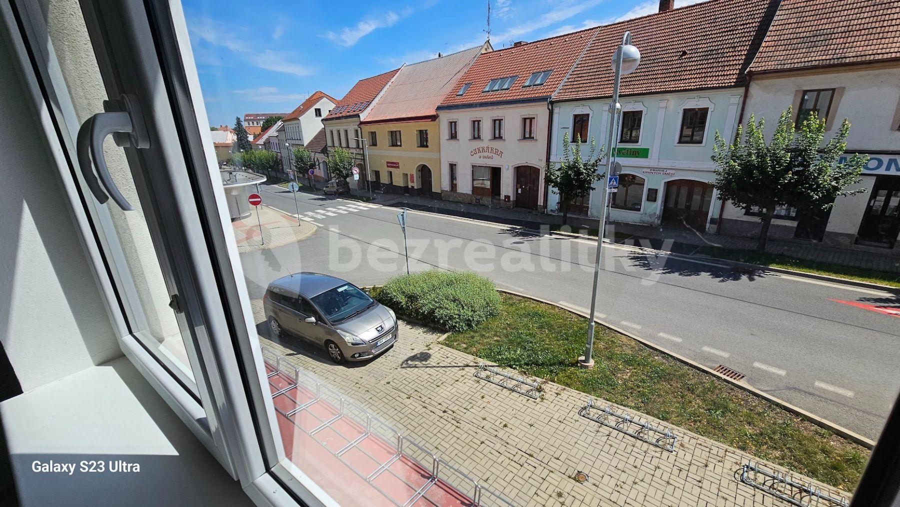 Prodej bytu 3+1 84 m², Husovo náměstí, Mladá Vožice, Jihočeský kraj