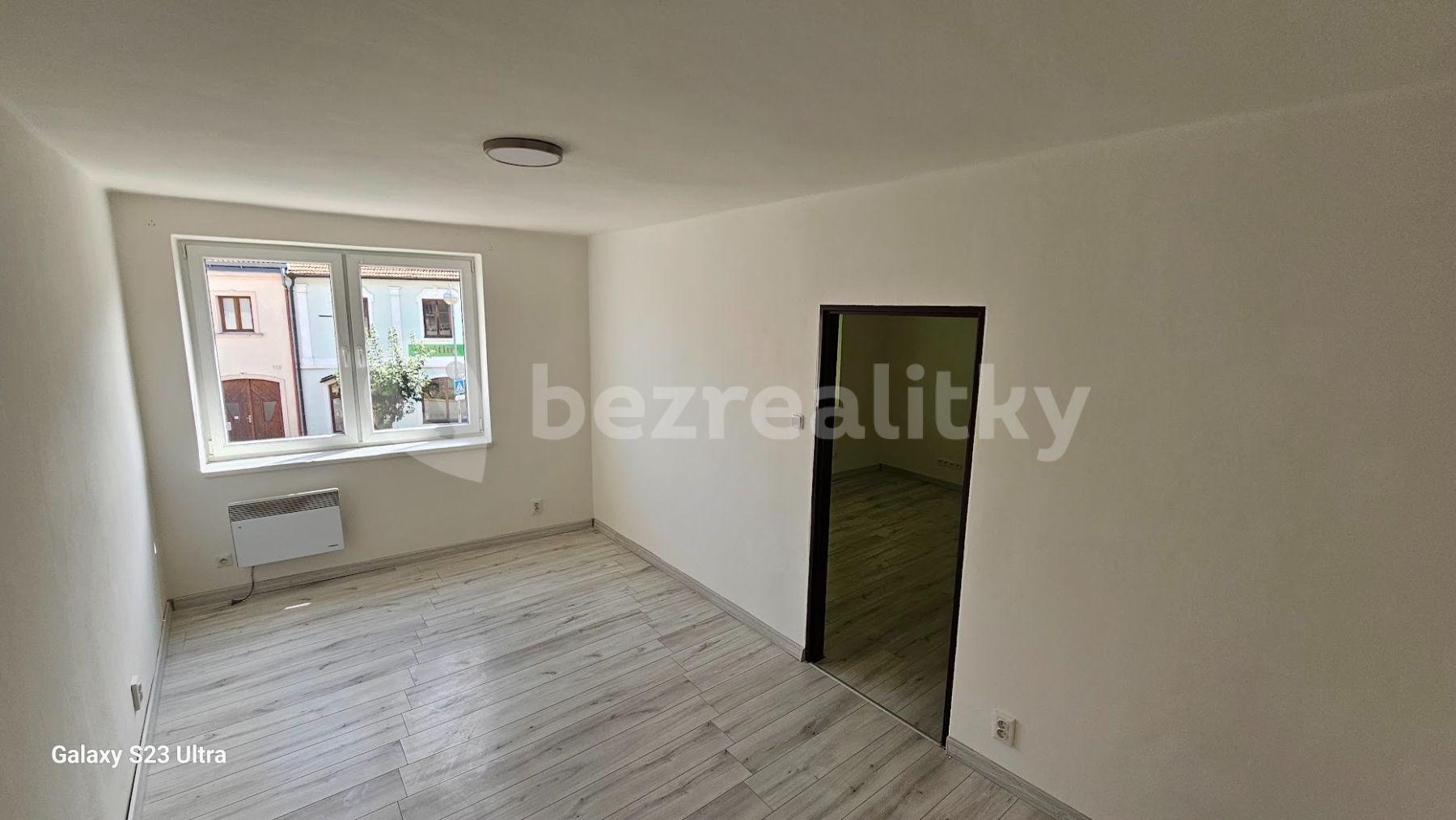 Prodej bytu 3+1 84 m², Husovo náměstí, Mladá Vožice, Jihočeský kraj