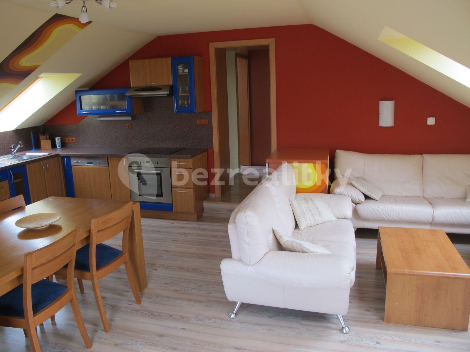 Pronájem bytu 2+kk 75 m², Spojovací, Sulice, Středočeský kraj