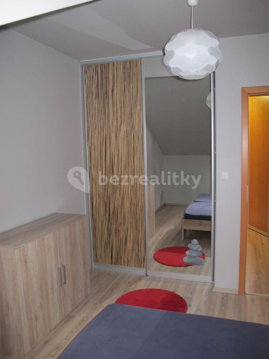 Pronájem bytu 2+kk 75 m², Spojovací, Sulice, Středočeský kraj