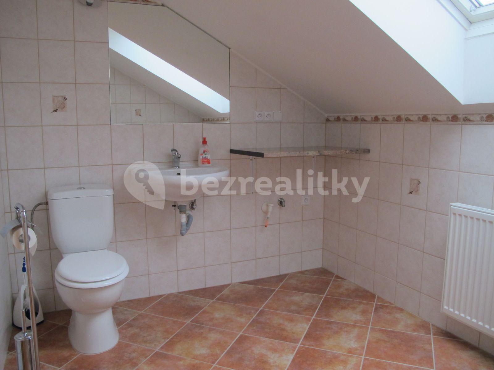 Pronájem bytu 2+kk 75 m², Spojovací, Sulice, Středočeský kraj