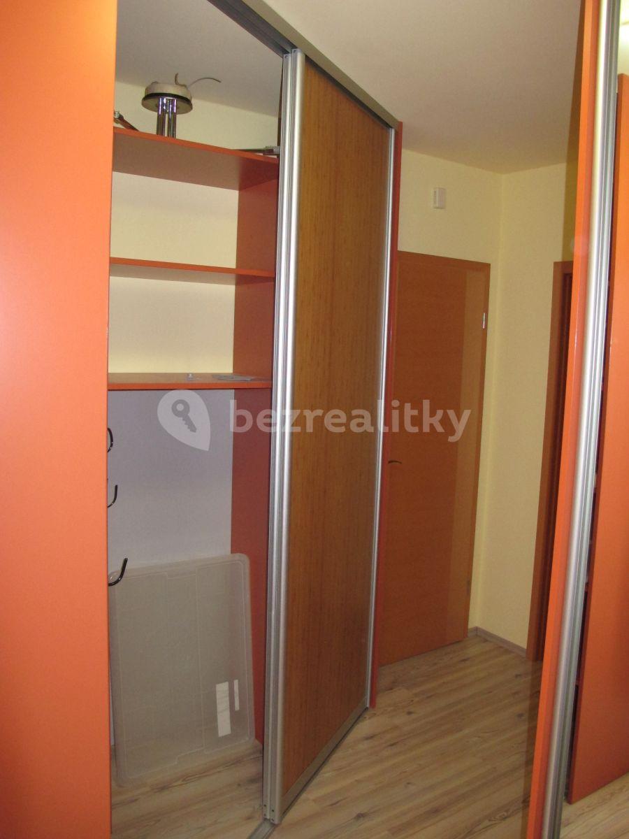 Pronájem bytu 2+kk 75 m², Spojovací, Sulice, Středočeský kraj