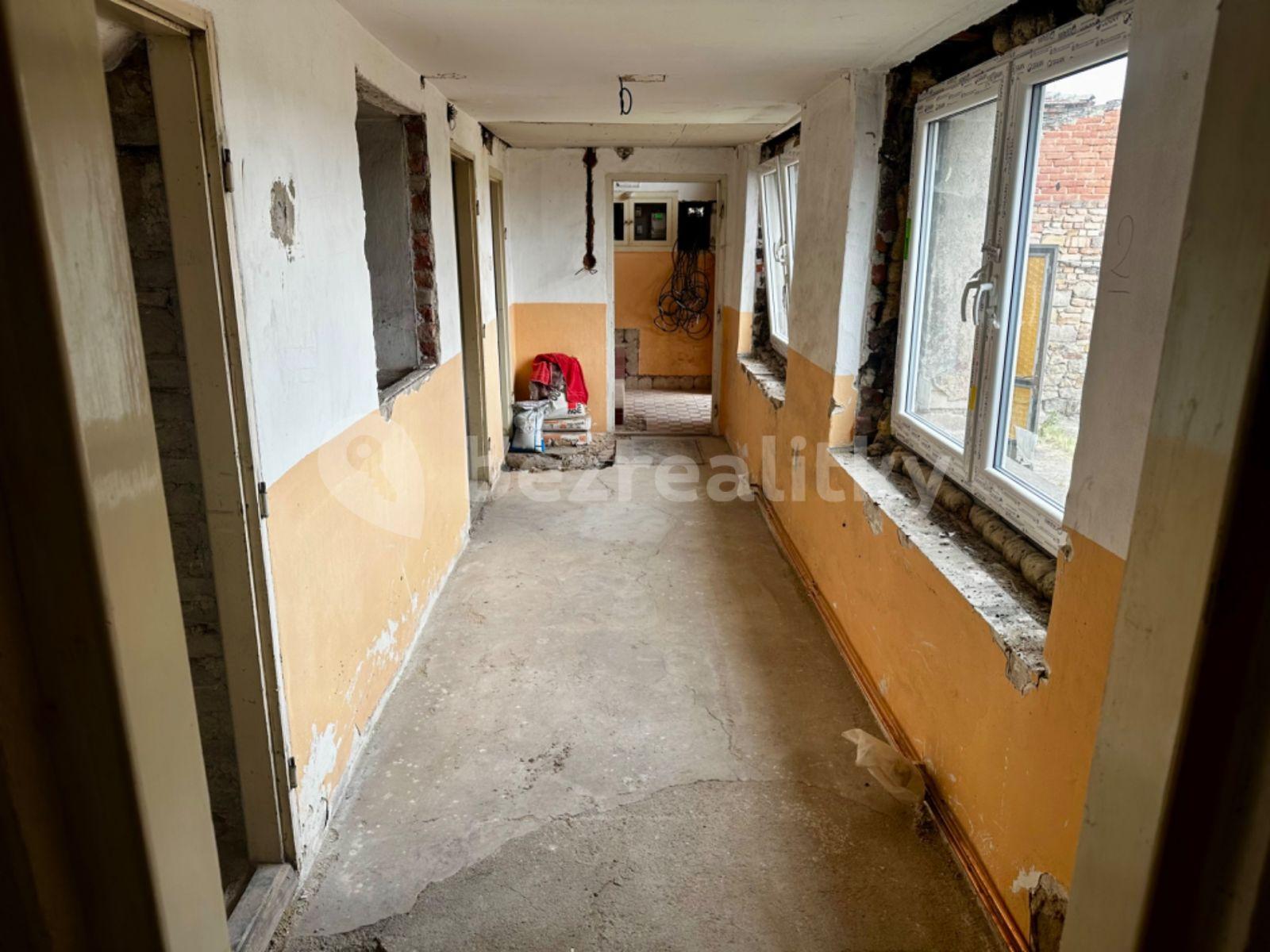 Prodej domu 214 m², pozemek 459 m², K Údolí, Kamenné Žehrovice, Středočeský kraj