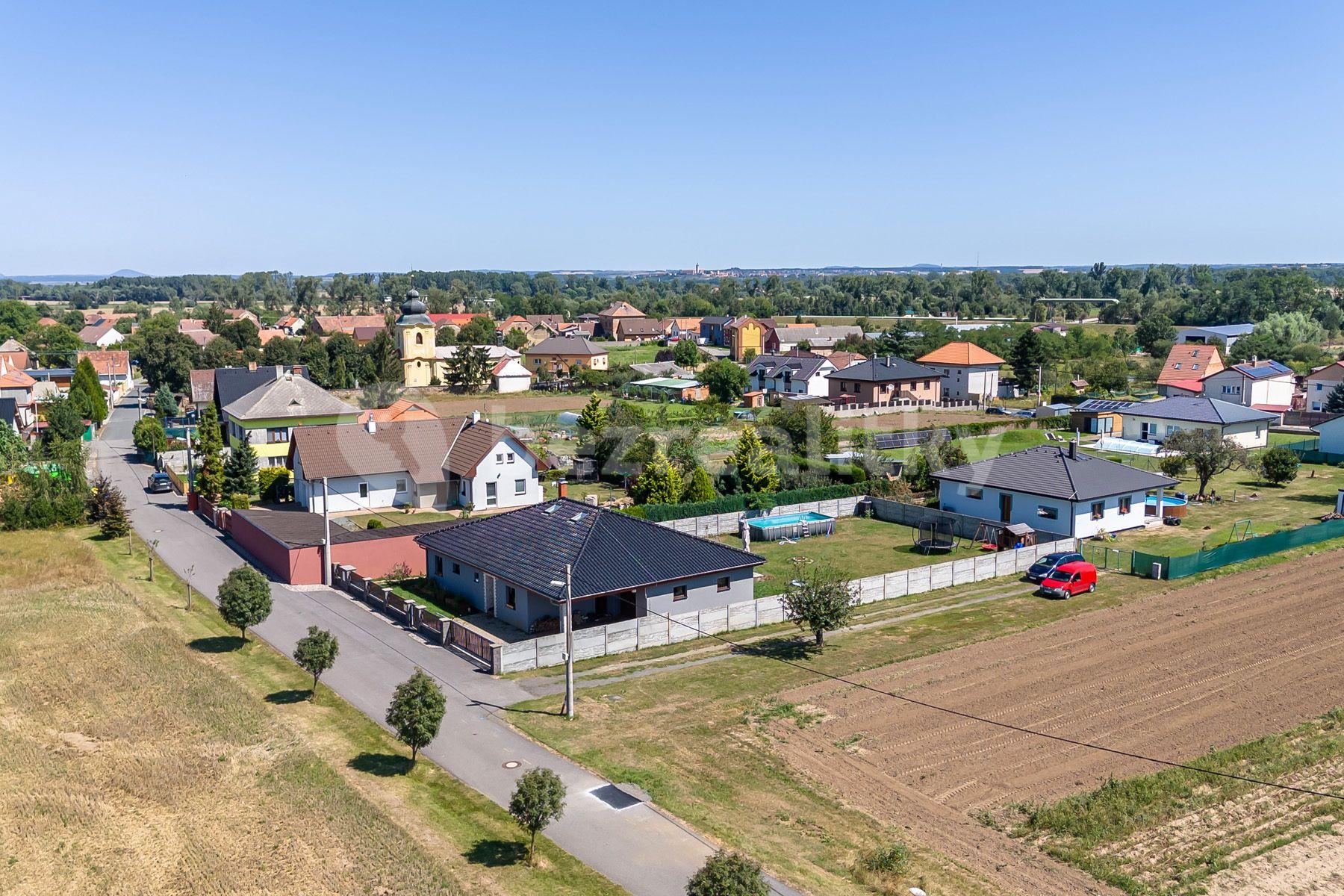 Prodej domu 167 m², pozemek 1.001 m², Zálezlice, Zálezlice, Středočeský kraj