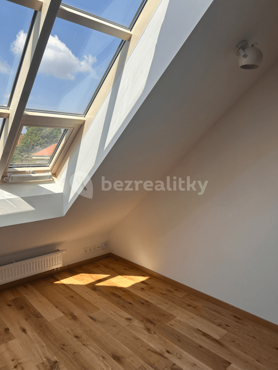 Prodej bytu 1+kk 28 m², Studentská, Praha, Praha