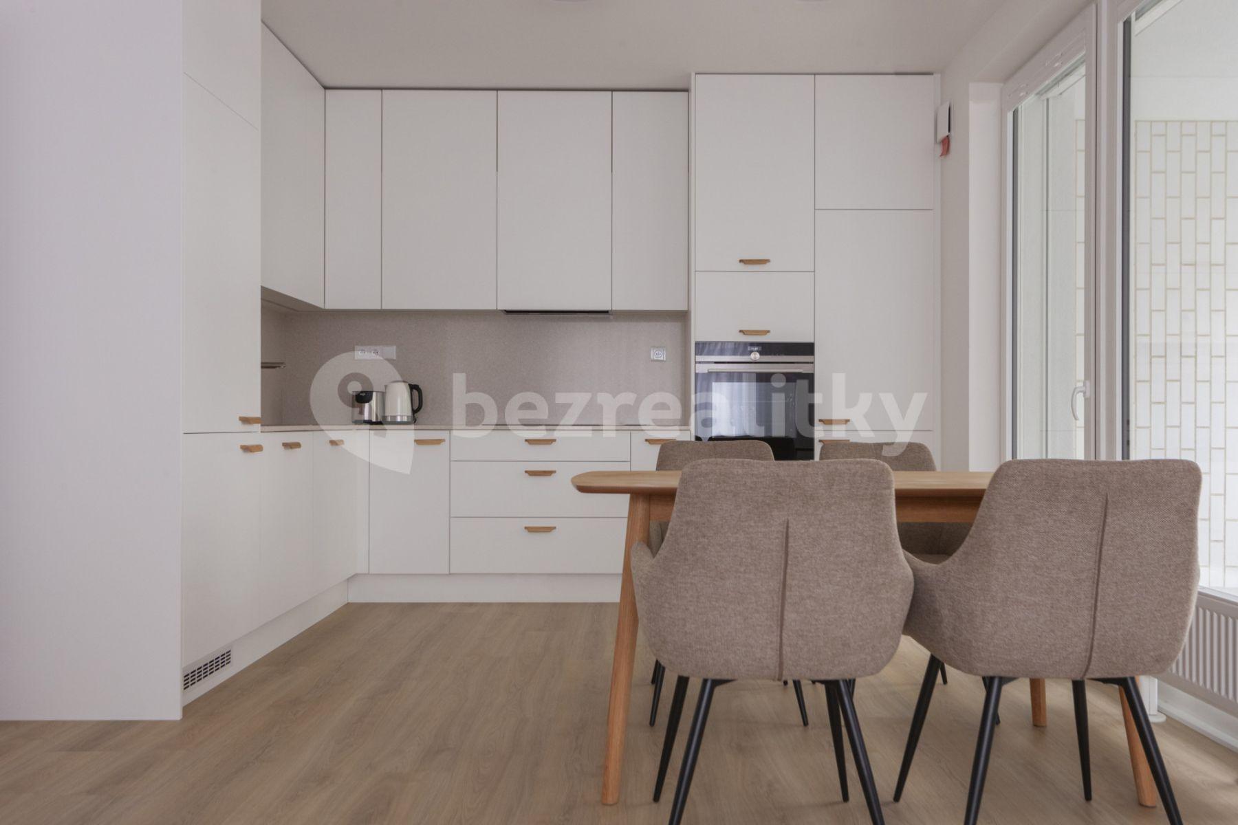 Pronájem bytu 3+1 90 m², U Pergamenky, Praha, Praha