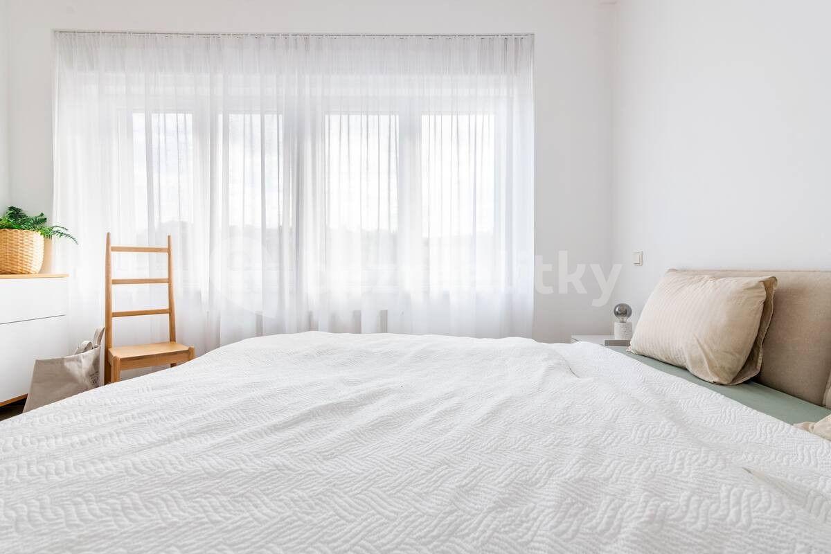 Pronájem bytu 2+kk 65 m², Holečkova, Praha, Praha