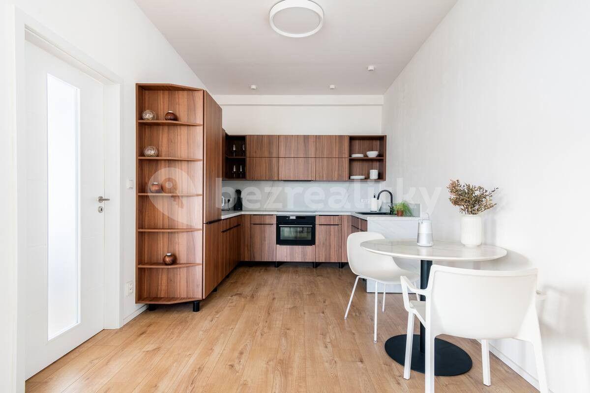 Pronájem bytu 2+kk 65 m², Holečkova, Praha, Praha