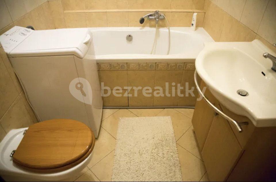 Pronájem bytu 1+kk 25 m², Na Bitevní Pláni, Praha, Praha